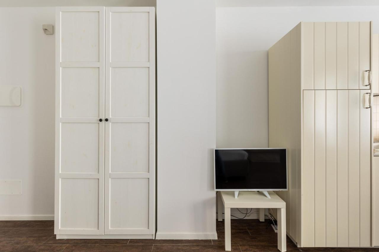 Largo Molina Studio III By Wonderful Italy Bologna Luaran gambar